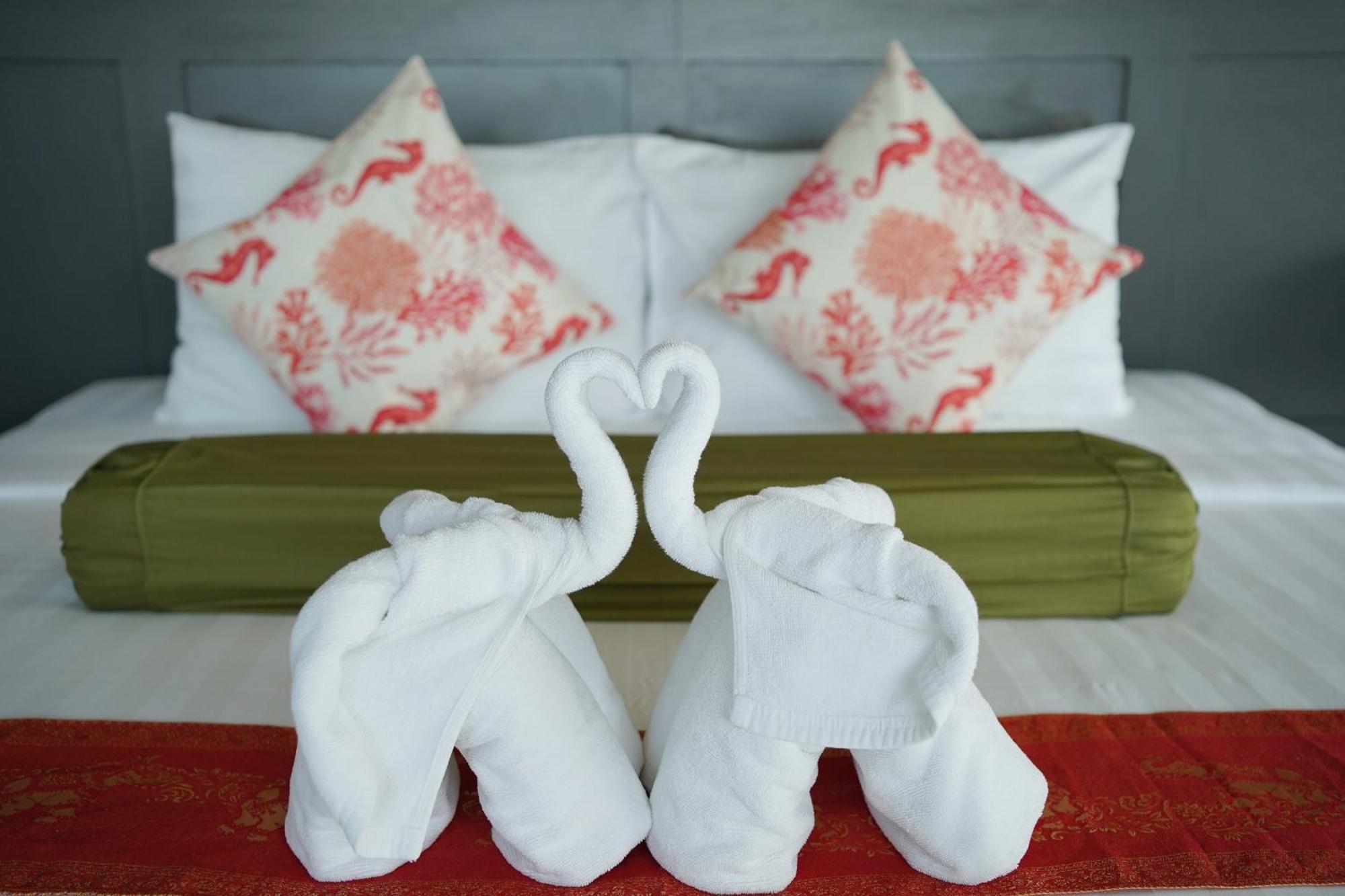 Hotel Casa Del M Phuket - Newly Renovated à Patong Extérieur photo